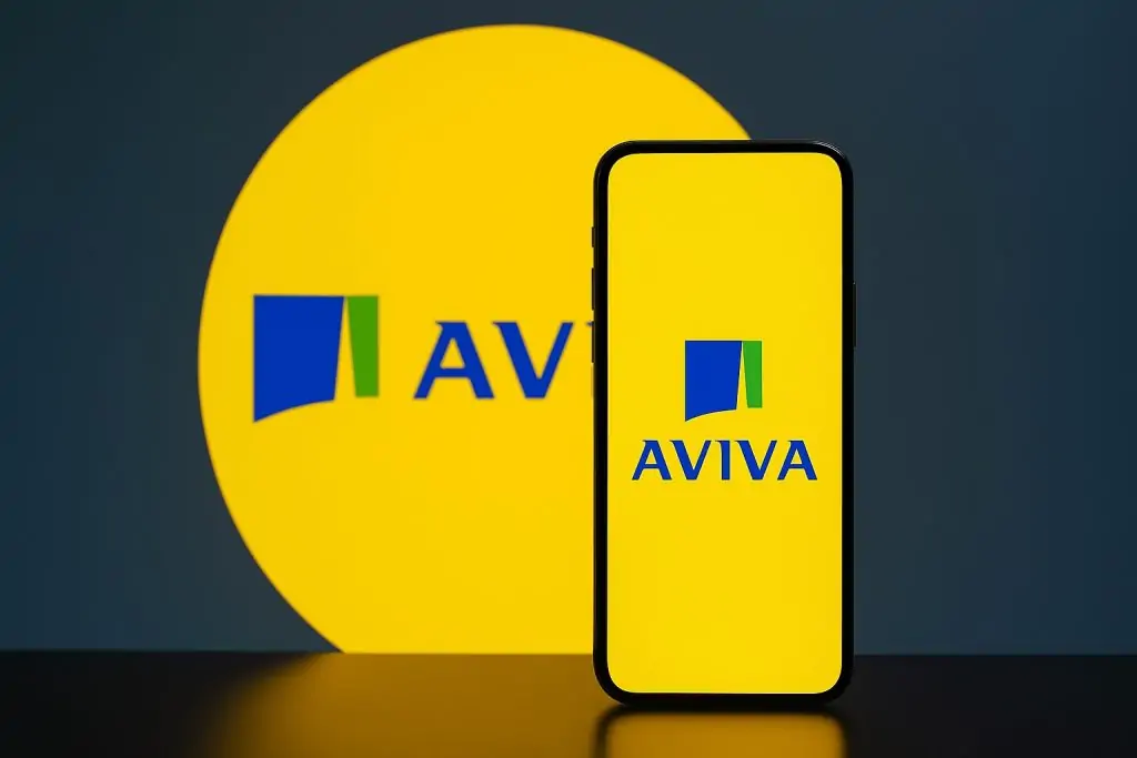 Aviva share price today (13 November 2025): stock slips ~4% after Q3 update lifts targets and Direct Line synergies