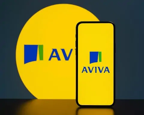 Aviva share price today (13 November 2025): stock slips ~4% after Q3 update lifts targets and Direct Line synergies