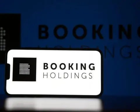 Booking Holdings (BKNG) Stock Outlook Before the December 1, 2025 Market Open: Q3 Beat, AI Push and Heavy Institutional Trading