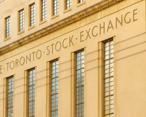 Canada Stock Market Today: TSX Hits Record High as GDP Surprise and Gold Rally Fuel 7th Straight Monthly Gain (Nov. 28–29, 2025)