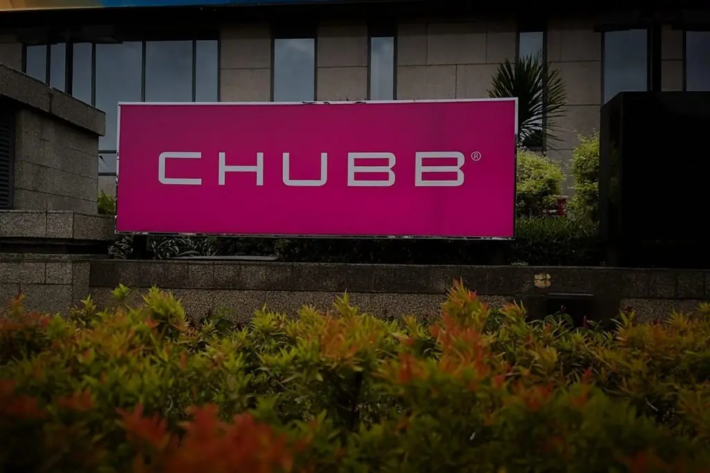 Chubb Limited (CB) Stock on November 29, 2025: Institutional Buying, Q3 Beat, and AI Push Shape the Outlook