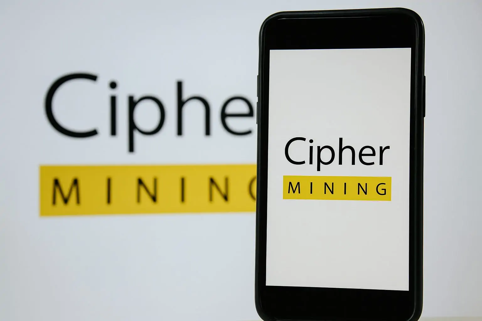 Cipher Mining (CIFR) Stock News Today: Insider Sales, AI Cloud Deals and Warrant Redemption – November 29, 2025