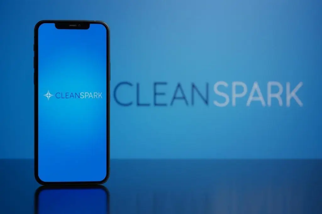 CleanSpark (CLSK) Stock Soars 54%: AI Pivot, Analyst Targets and What to Watch Before Monday’s Open