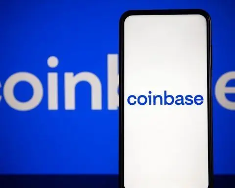 Coinbase (COIN) Stock Today, November 28, 2025: Ark Invest Buying, Analyst Targets and Bitcoin Near $90K Lift Shares
