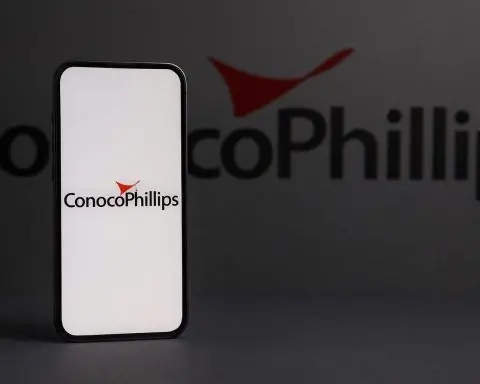 ConocoPhillips (COP) Stock on November 29, 2025: Dividend Hike, Deep Job Cuts and Norway Deal Shape the Outlook