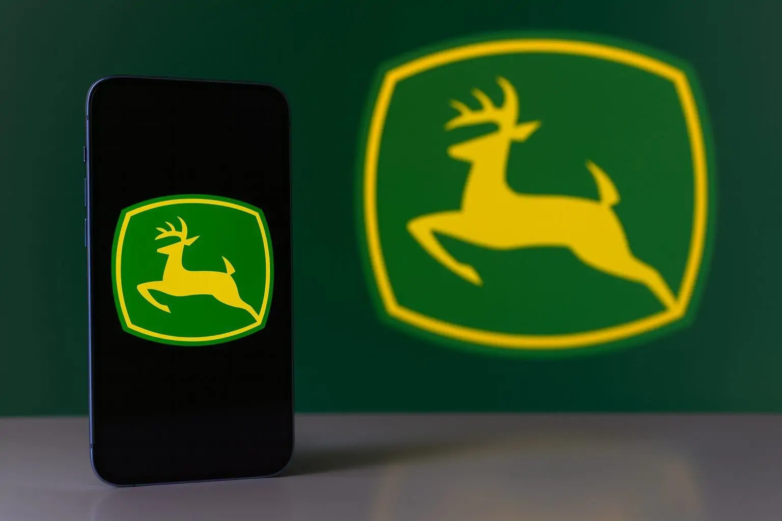 Deere (DE) Stock Outlook for 2026: Q4 Results, New Dividend and Fresh Wall Street Targets Deere (DE) Stock Outlook for 2026: Q4 Results, New Dividend and Fresh Wall Street Targets
