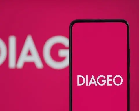 Diageo plc Stock Outlook 2025: Is LON:DGE / NYSE:DEO a Buy After a 57% Slide?
