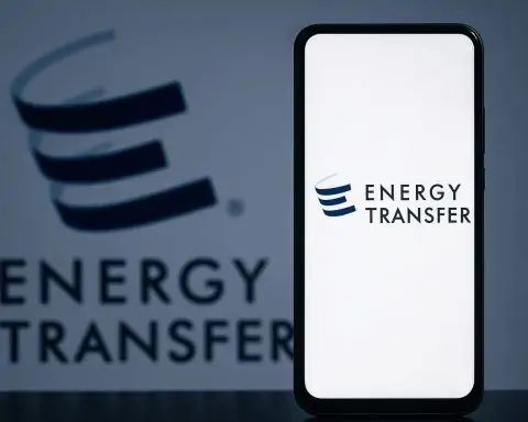 Energy Transfer Stock (ET) Today: 8% Yield, Insider Buying and Big Pipeline Bets After Q3 Earnings Miss