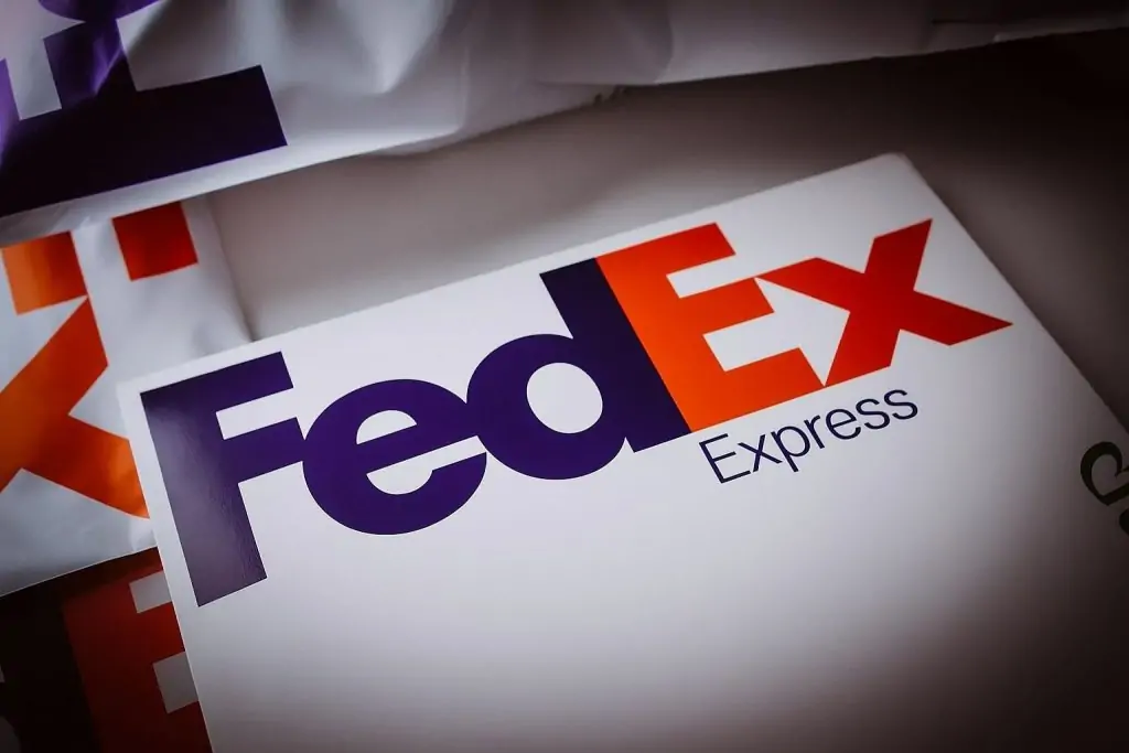 FedEx Stock Today: FDX Rises After Earnings Beat, Guidance Raise, and Freight Spin-Off Update (Dec. 18, 2025)