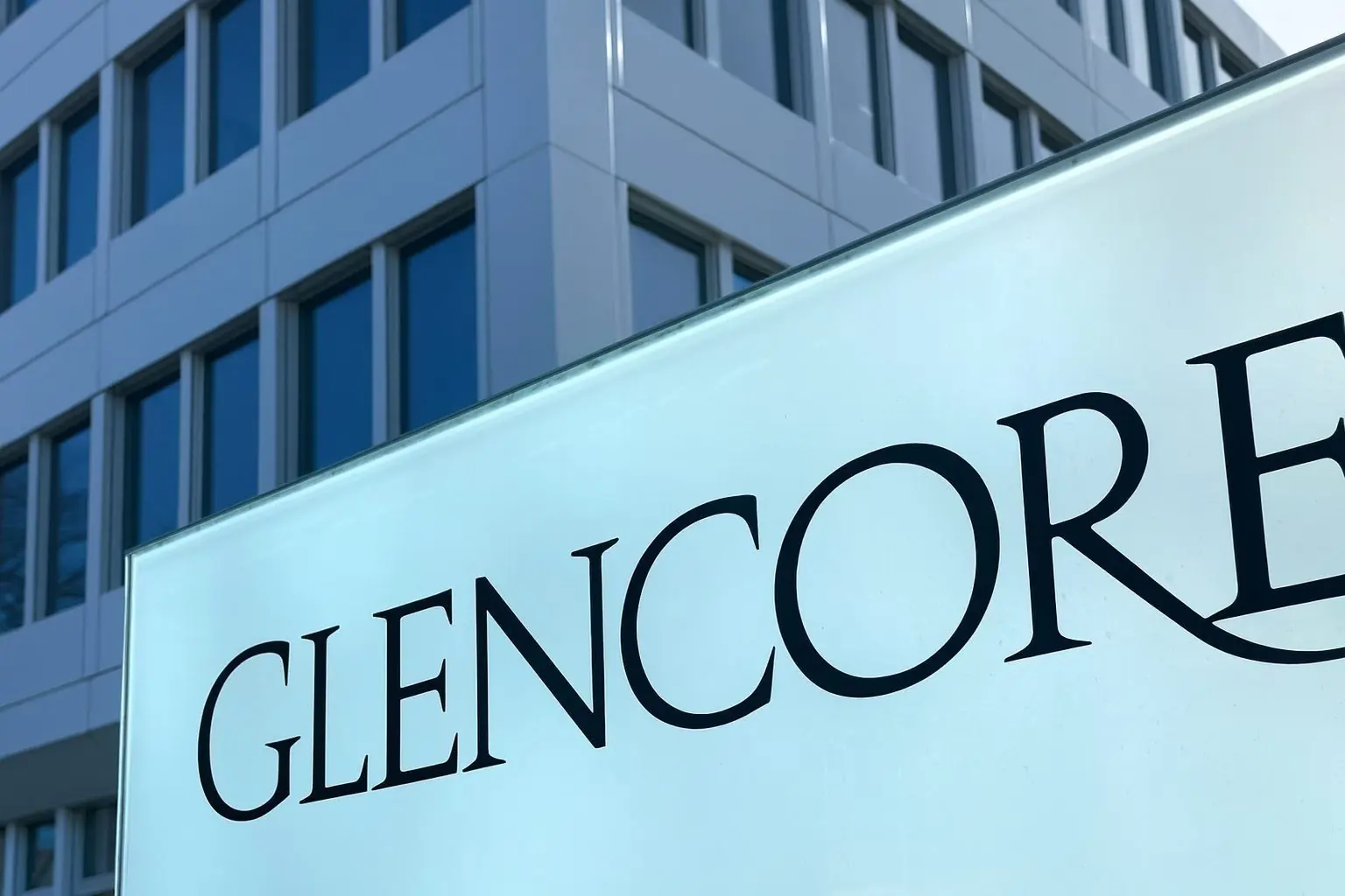 Glencore Share Price on 2 December 2025: Sudbury Copper Deal, Smelter Cuts and What’s Next for GLEN Stock