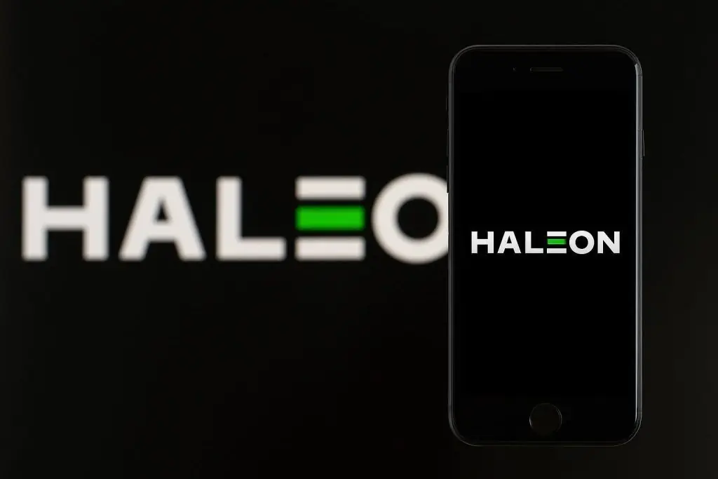 Haleon PLC (HLN) Stock on 3 December 2025: Earnings Miss, ESG Wins and Analyst Upgrades Shape the Outlook
