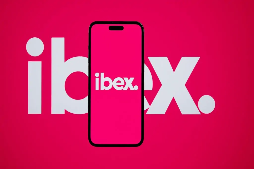 Spain Stock Market Today (10 Nov 2025): IBEX 35 Reclaims 16,000 on U.S. Shutdown Hopes; Almirall, Rovi & IAG Lead