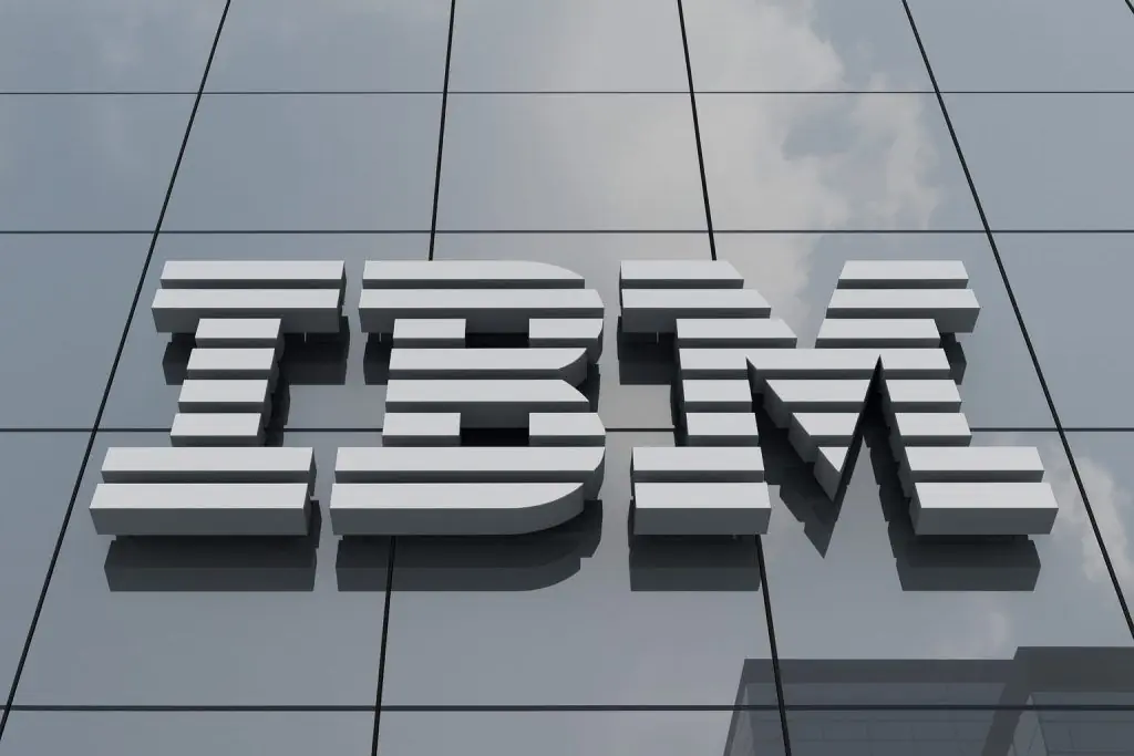 IBM Stock Price Outlook Before the Market Opens on December 1, 2025: AI, Quantum and Dividends Drive NYSE:IBM Near Its Highs