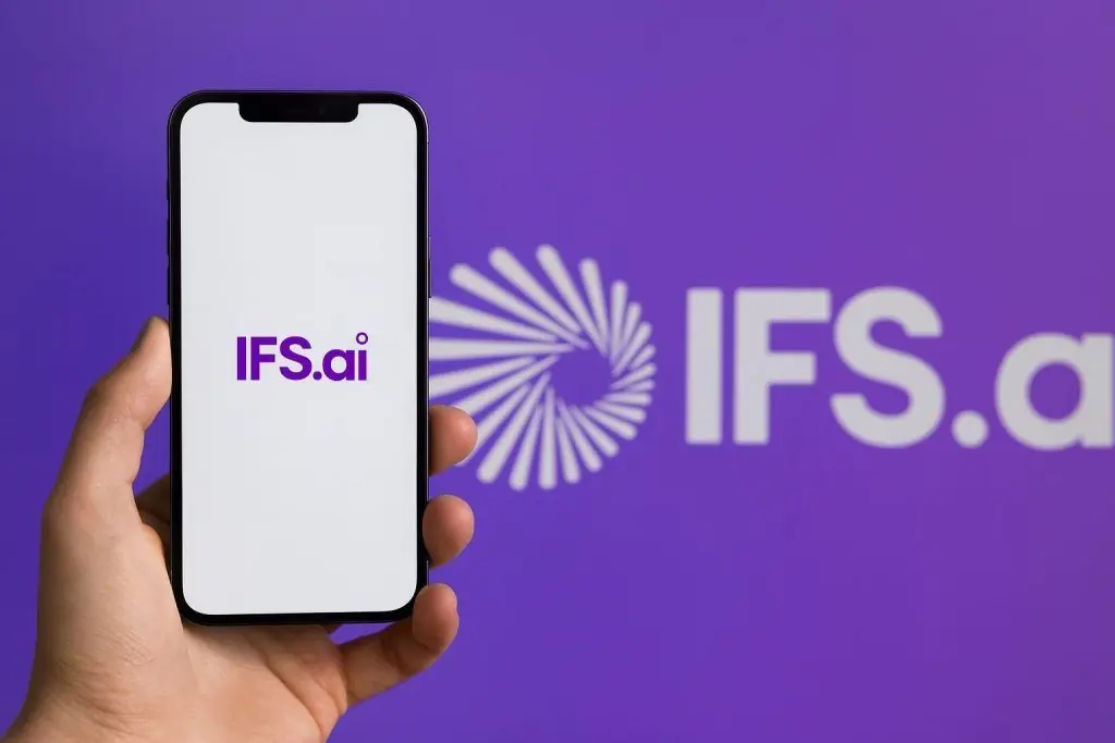 Industrial AI Leaves the Office: How IFS, Boston Dynamics and Anthropic Are Rewiring Frontline Work