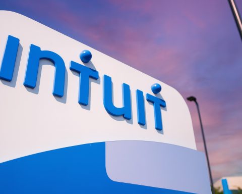 Intuit Stock (INTU) Before the Bell on November 17, 2025: Earnings Countdown, AI Push and Valuation Risks