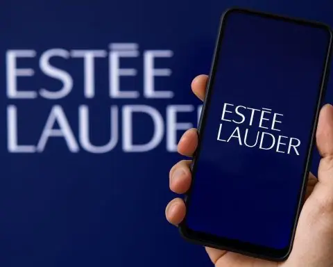 Is Estée Lauder (EL) a Buy After the Rothschild Downgrade? Valuation, China Strategy and 2025 Catalysts