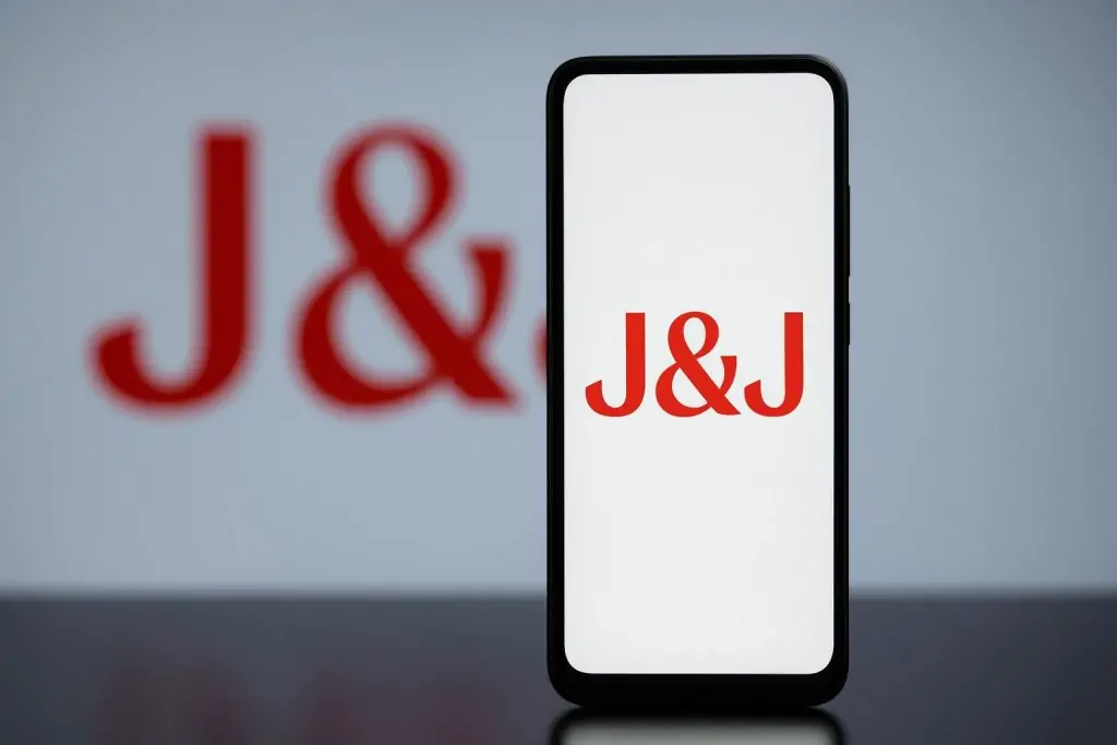 Johnson & Johnson (JNJ) Stock Today, November 22, 2025: Near Record Highs Ahead of Dividend and Legal Milestones