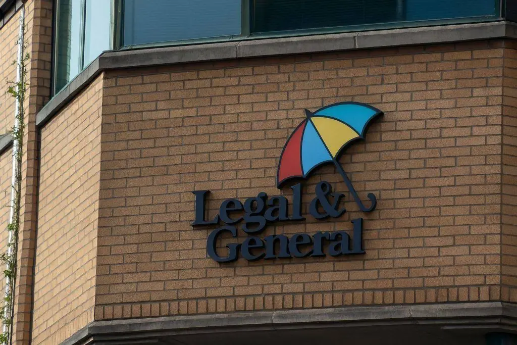 Legal & General (LGEN) Share Price Today – 28 November 2025: High-Yield FTSE 100 Insurer Holds Near 247p After Stress-Test Boost and Global Portfolio Moves