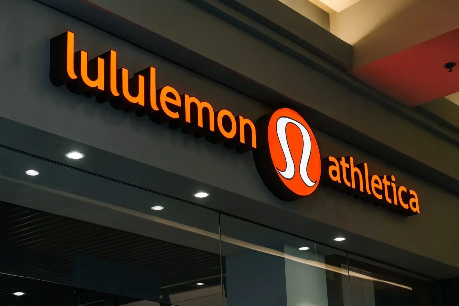 Lululemon Stock Jumps 9% This Week as Institutions Buy In and Earnings Loom (November 29, 2025)
