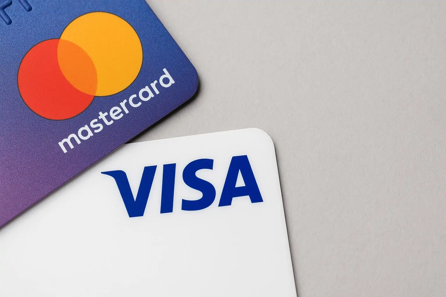 Visa–Mastercard Swipe Fee Settlement: How New Rules Could Reshape Credit Card Checkout and Rewards – November 14, 2025