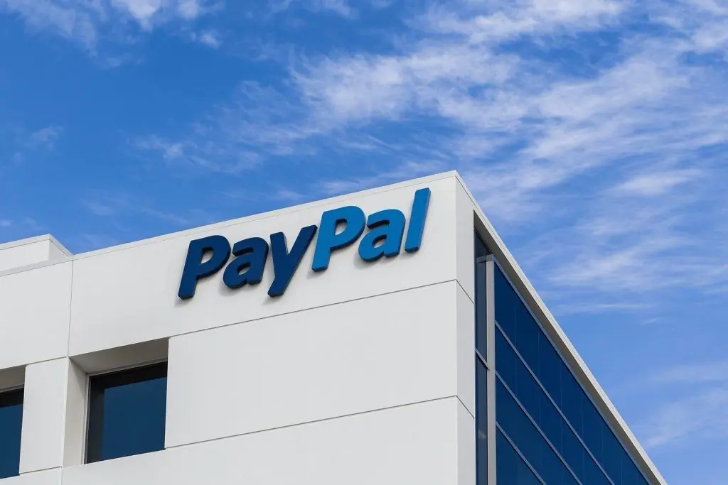 PayPal (PYPL) Stock on November 29, 2025: Big-Money Buying, AI Deals, BNPL Expansion and a New Dividend