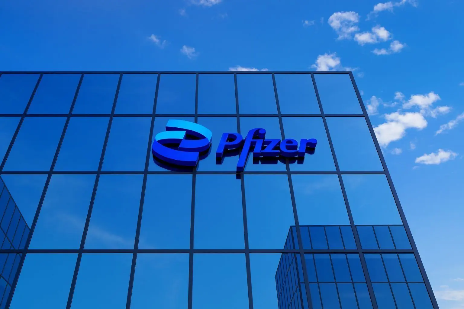 Pfizer (PFE) Stock Outlook Before the December 1, 2025 Open: Price, Metsera Obesity Deal, Dividend Payout and Wall Street Forecasts