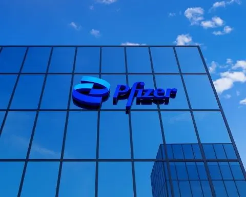 Pfizer Stock (PFE) on December 8, 2025: Price, Dividend, New Drug Data and 2025–2030 Forecast