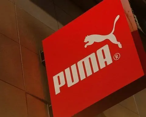 PUMA SE Stock Soars on Anta Sports Takeover Rumors: Price Action and Outlook on 27 November 2025