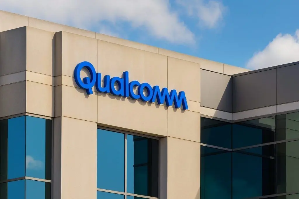 Qualcomm (QCOM) Stock Outlook Before December 1, 2025 Market Open: AI Catalysts, Alphawave Deal and Analyst Forecasts