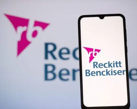 Reckitt Benckiser (LON:RKT) Stock Near 52‑Week High: Price, Forecast and NEC Risk Update – December 5, 2025