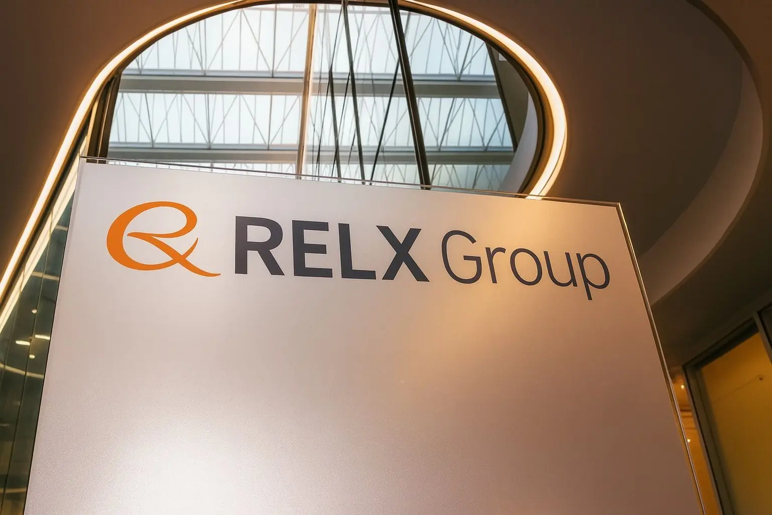 RELX share price nudges up on buyback update as Feb 12 results near