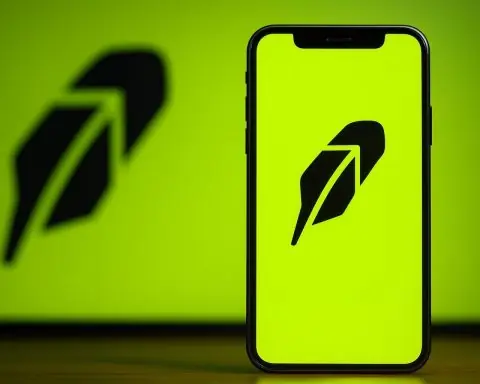 Robinhood (HOOD) Stock Today – November 25, 2025: Price Action, Crypto Headwinds and Big-Money Buyers