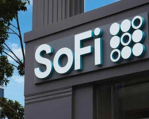 SoFi stock slides after-hours as SOFI investors digest 2026 targets and credit-card cap talk