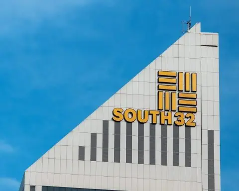 South32 (ASX: S32) Stock on 4 December 2025: Share Price, Cerro Matoso Exit, New ESG Director and 2026–2028 Outlook