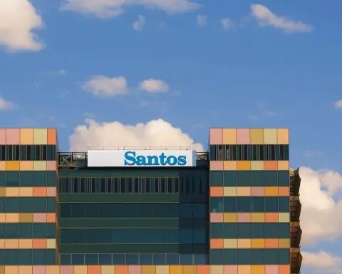 STO Stock Today (26 November 2025): Santos Limited Holds Near A$6.50 as Oil Slides and Governance Questions Linger