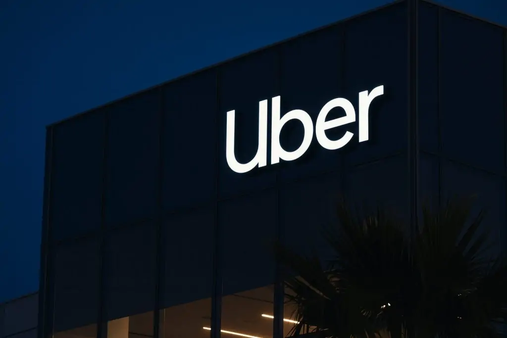 Uber Stock Update – November 30, 2025: How Earnings, Rating Upgrades, Robotaxis and Regulation Are Shaping UBER’s Next Move