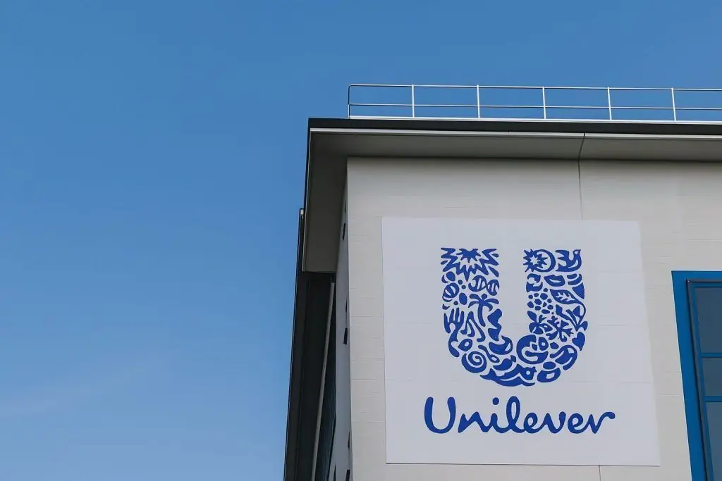 Unilever PLC Stock on 28 November 2025: JPMorgan Ups Target as Magnum Spin-Off and New Bonds Take Center Stage