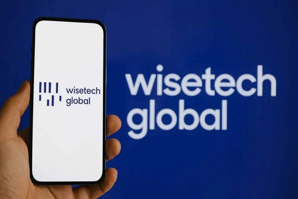 WiseTech Global (ASX:WTC) share price at a one-year low as tech stocks slide — what to watch next