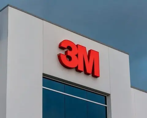 3M Stock (MMM) Nears 52‑Week High: Q3 Earnings, PFAS Risks and 2026 Forecasts Explained