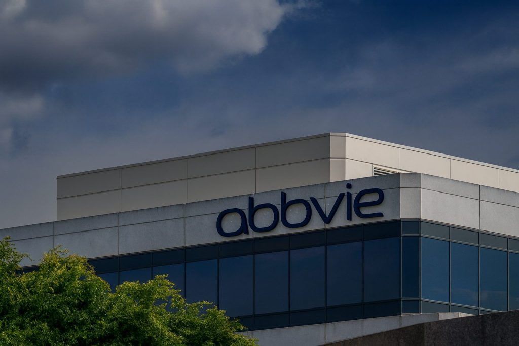 AbbVie (ABBV) Stock: What to Know Before the US Market Opens on December 15, 2025