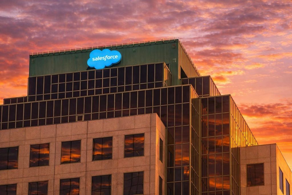 Ações da Salesforce (CRM) no After Hours de Hoje (17 de Dez. de 2025): Aquisição Qualificada, Acordo com a Novartis Agentforce, Previsões de Analistas e o que Observar Antes da Abertura do Mercado Ações da Salesforce (CRM) no After Hours de Hoje (17 de Dez. de 2025): Aquisição Qualificada, Acordo com a Novartis Agentforce, Previsões de Analistas e o que Observar Antes da Abertura do Mercado