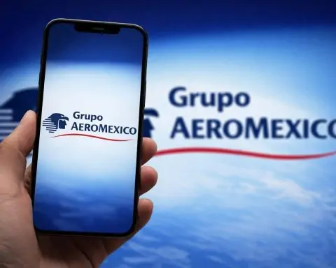 Aeroméxico stock steadies before NYSE open as oil jumps and futures dip