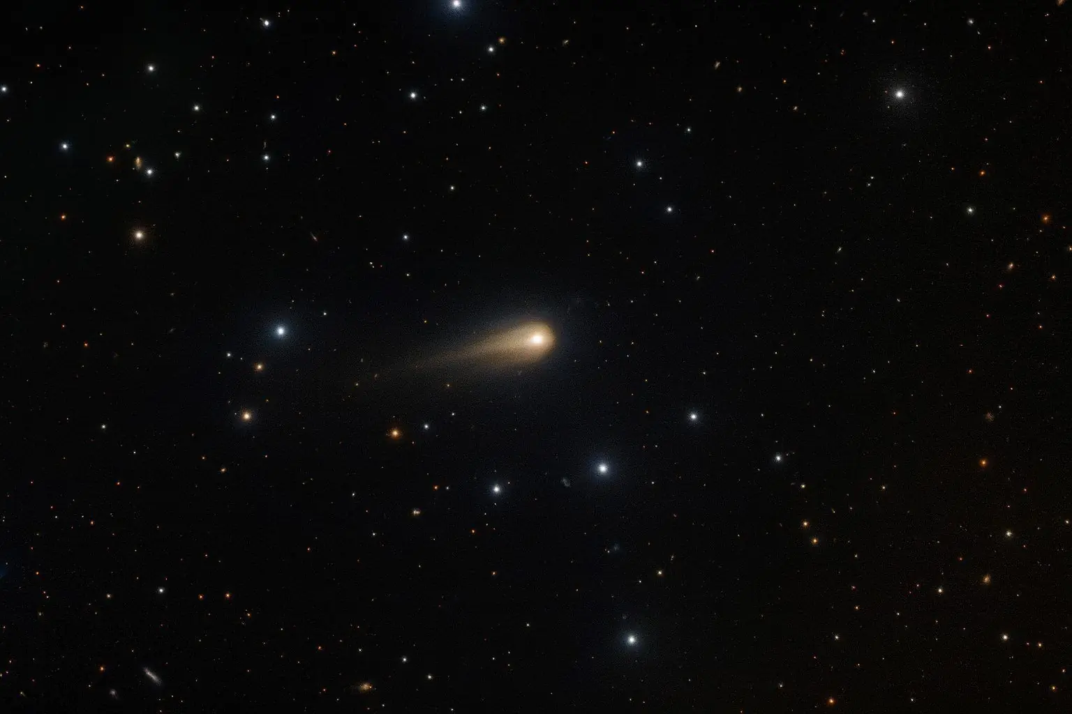 Aggiornamento sulla cometa 3I/ATLAS (13 dicembre 2025): nuova luce verde, prime osservazioni ai raggi X e cosa ci aspetta dal visitatore interstellare