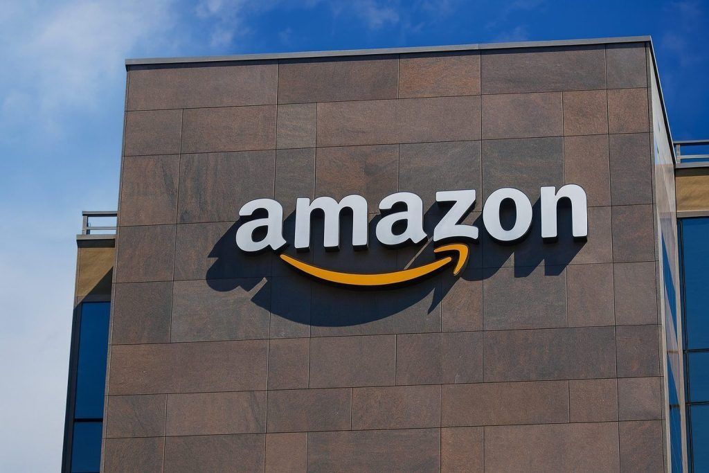 Amazon (AMZN) Stock Today: Price, Fresh Analyst Upgrades, India AI Megabid and 2026 Forecast – December 10, 2025