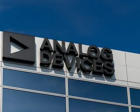 Analog Devices (ADI) Stock on December 1, 2025: Earnings Momentum, Insider Moves and 2026 Forecasts