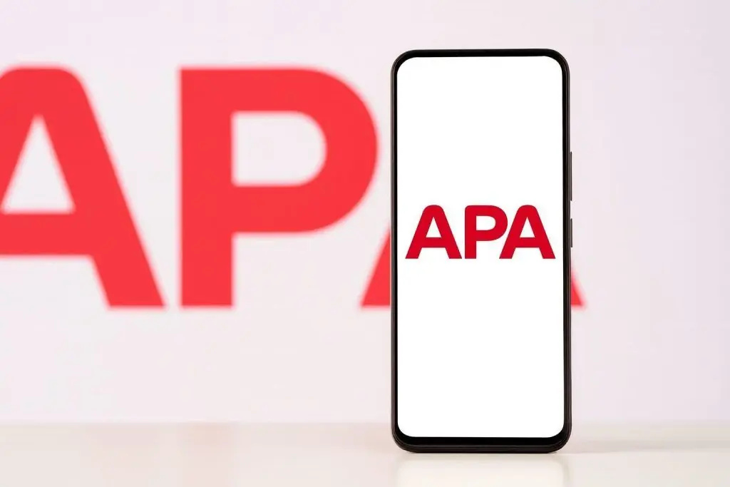 APA Group (ASX: APA) Stock Outlook – Brigalow Gas Deal, Networks Sale and Dividend Strength as at 2 December 2025