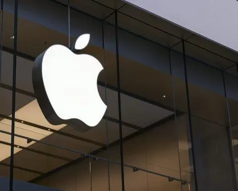 Apple Stock (AAPL) Weekly Recap and Week-Ahead Outlook: Key News, Forecasts, and What to Watch (Updated Dec. 12, 2025)