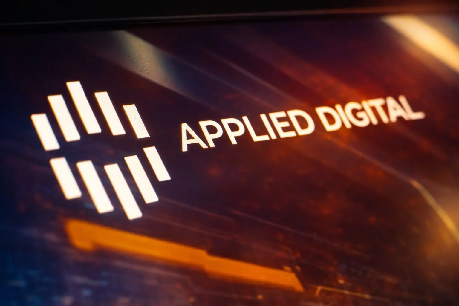 Applied Digital stock slides after ChronoScale cloud spinout plan with Ekso; APLD traders eye Jan. 7 earnings