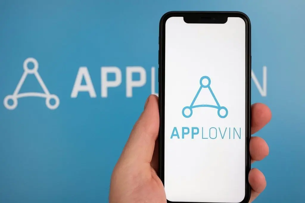 AppLovin (APP) Stock: AI Growth, SEC Probe and What to Know Before the Market Opens on December 8, 2025