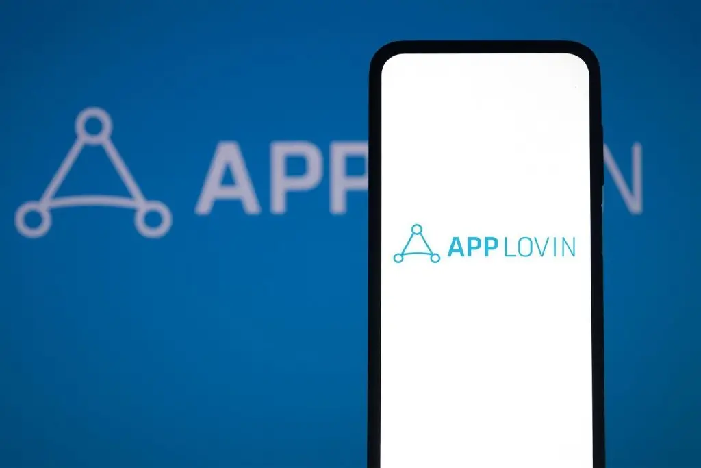 AppLovin (APP) Stock Surges on AI Momentum: Latest News, Analyst Targets and 2025–2030 Forecasts (December 8, 2025)